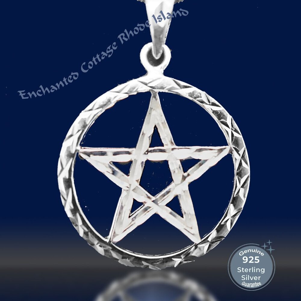 Sterling Silver 925 𝑷𝒆𝒏𝒕𝒂𝒈𝒓𝒂𝒎 𝙋𝙀𝙉𝙏𝘼𝘾𝙇𝙀 "Diamond" Cut Pendant